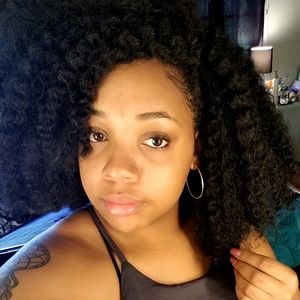 Meet your Posher, Cameron